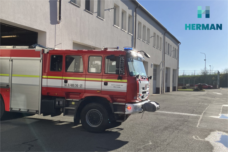 Inteligentní podpora průjezdu vozidel IZS k zásahu